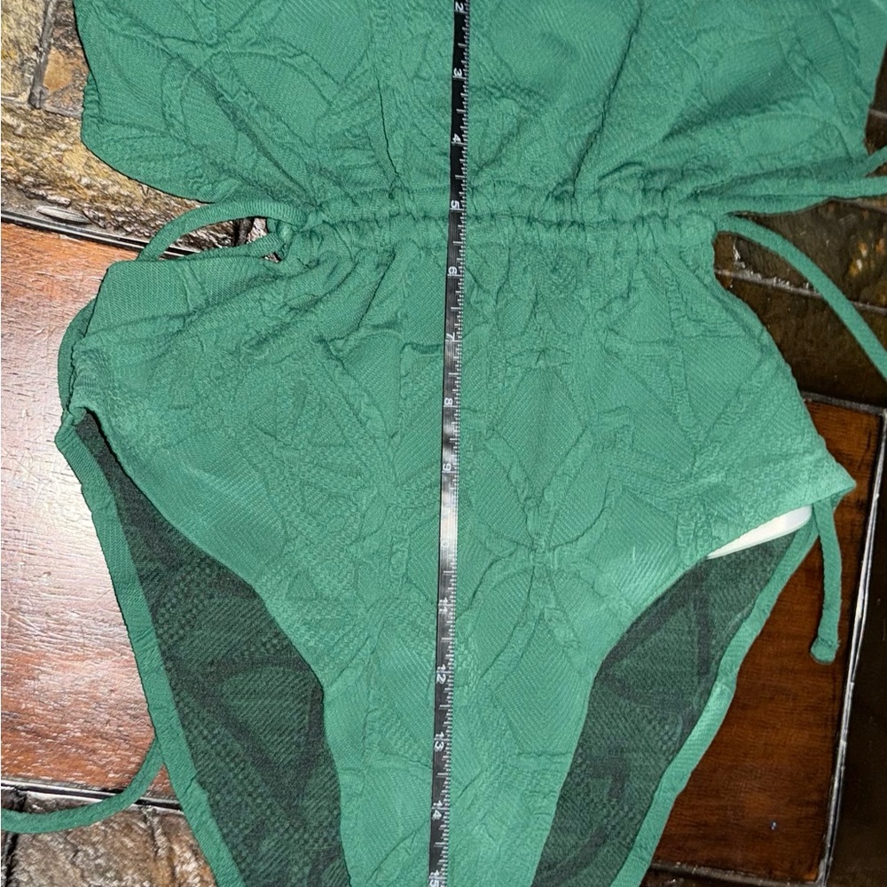 Agua by Agua Bendita Green Swimsuit - Picture 9 of 10
